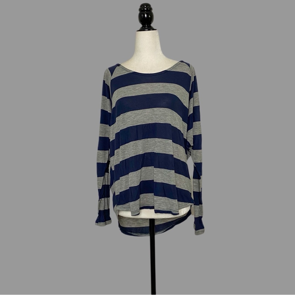 🤎🤎 Enti Long Sleeve Shirt Tshirt Striped Horizontal Stripes